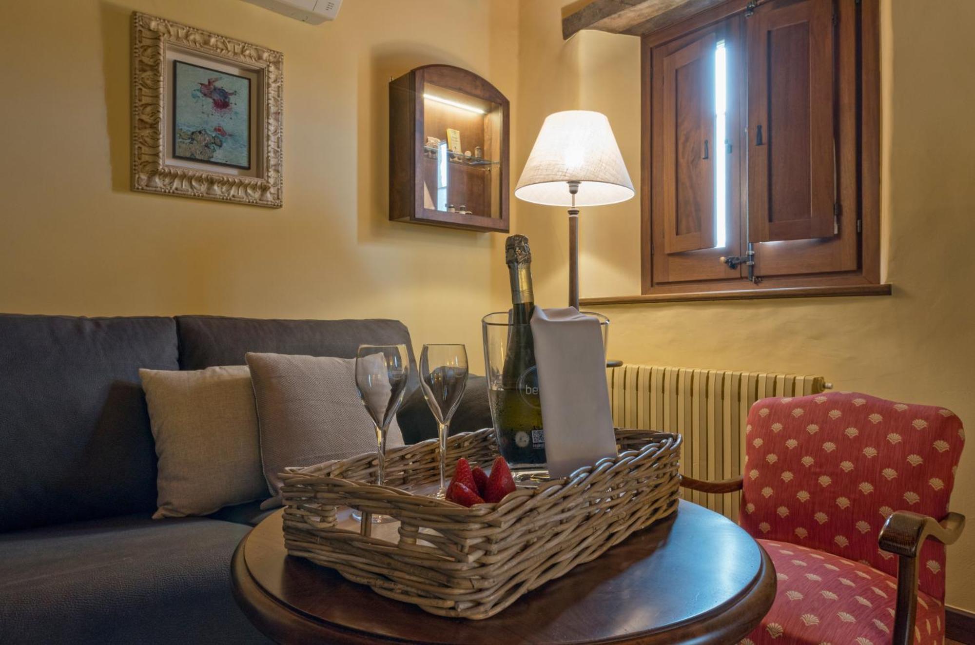 Hotel Cal Sastre Santa Pau Oda fotoğraf