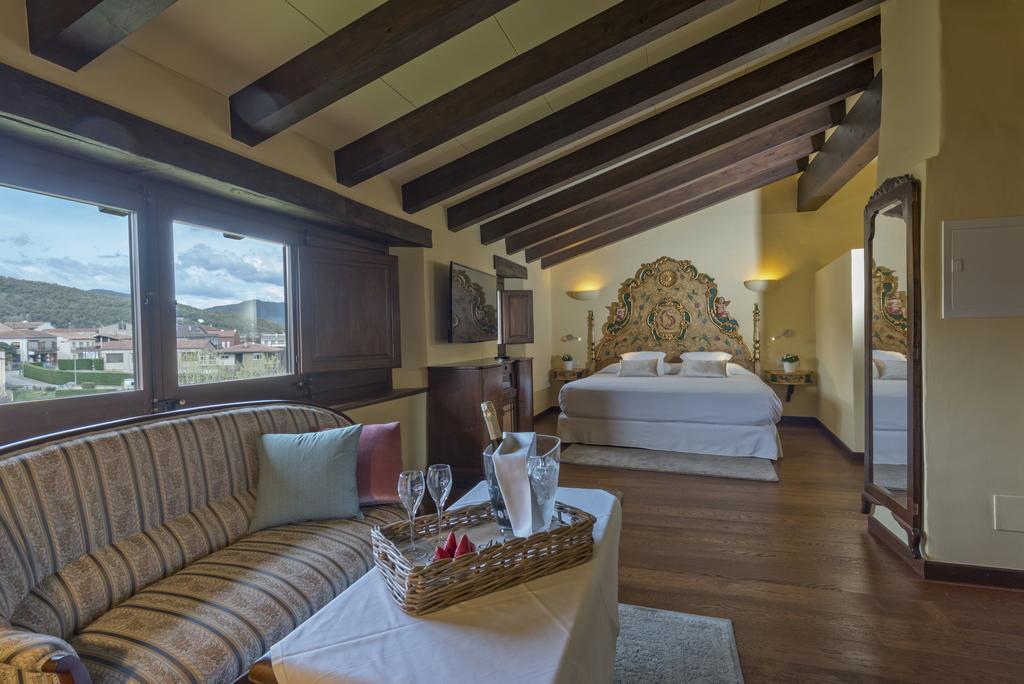 Hotel Cal Sastre Santa Pau Dış mekan fotoğraf